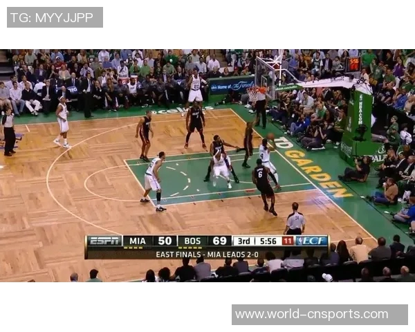 热火全队齐发力12人轮番得分8人双位数表现展现团队实力