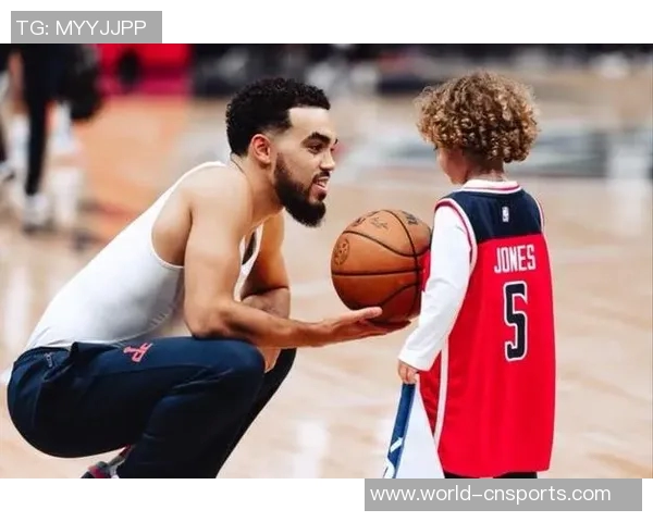 小卡特称赞泰厄斯琼斯为理想控卫其沟通能力令各队垂涎欲滴